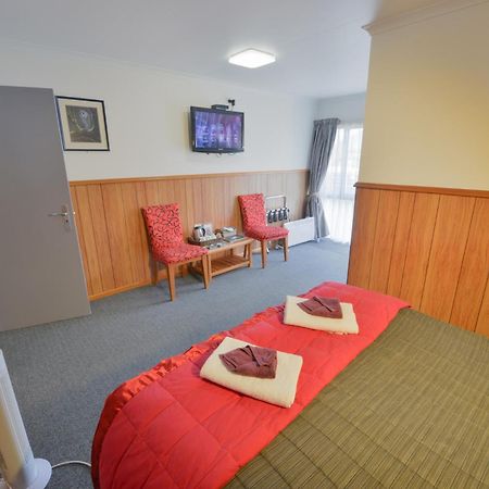 Wilderness Motel Accommodation Haast Eksteriør billede