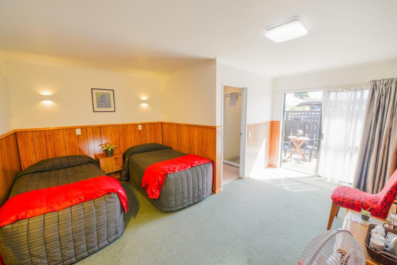 Wilderness Motel Accommodation Haast Eksteriør billede